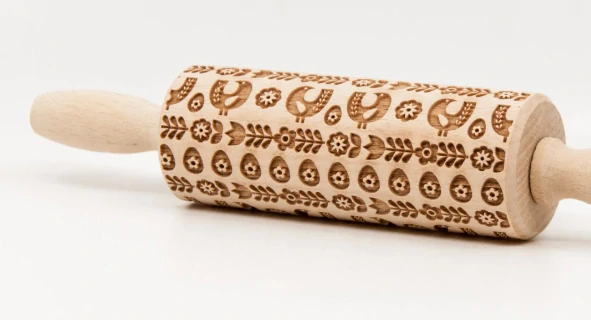 Váleček embosovaný otočný - Slepičky